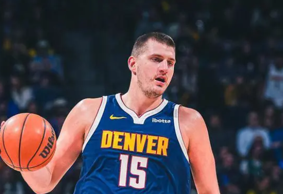 约基奇25+16+12 穆雷35+5 字母哥29+12 掘金113-107胜雄鹿 约基奇25+16+12 穆雷35+5 字母哥29+12 掘金113-107胜雄鹿