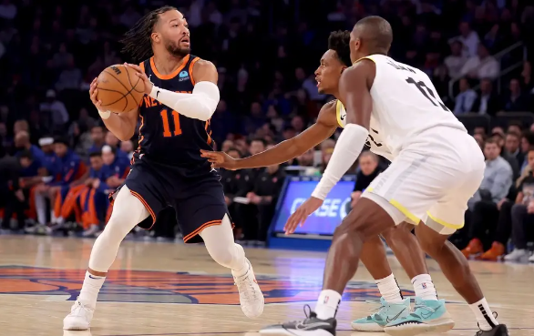 尼克斯118-103胜爵士提8连胜 迪文岑佐生涯新高9记三分 布伦森29+9 尼克斯118-103胜爵士提8连胜 迪文岑佐生涯新高9记三分 布伦森29+9