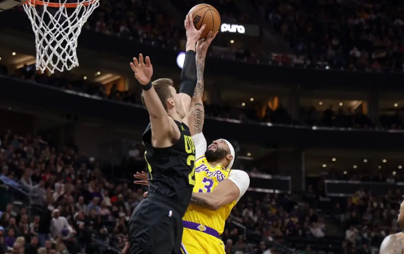 浓眉37+15 八村36分拉塞尔17助均创新高 老詹轮休 湖人138-121爵士 浓眉37+15 八村36分拉塞尔17助均创新高 老詹轮休 湖人138-121爵士