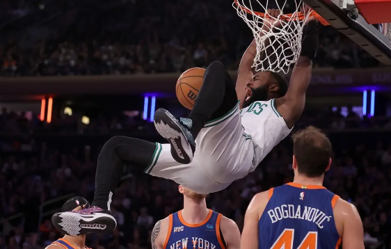 布朗30+8布伦森34+9难救主 凯尔特人116-102击退尼克斯豪取8连胜 布朗30+8布伦森34+9难救主 凯尔特人116-102击退尼克斯豪取8连胜