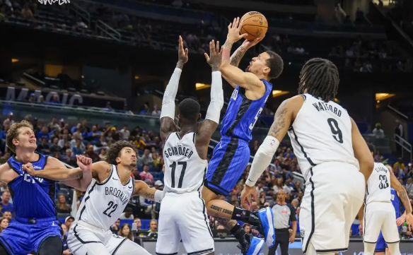 小瓦格纳21+5+5 班凯罗缺战 施罗德15分 魔术108-82大胜篮网 小瓦格纳21+5+5 班凯罗缺战 施罗德15分 魔术108-82大胜篮网