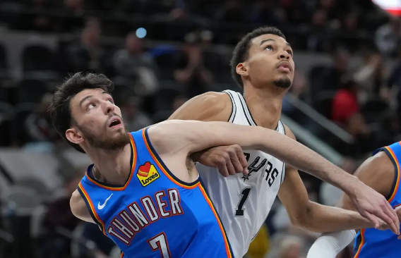 文班28+13+7+5帽 亚历山大31+6 马刺爆冷132-118终结雷霆6连胜 文班28+13+7+5帽 亚历山大31+6 马刺爆冷132-118终结雷霆6连胜