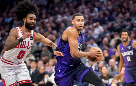 福克斯20+10怀特37分 德罗赞末节19分公牛113-109胜国王 福克斯20+10怀特37分 德罗赞末节19分公牛113-109胜国王