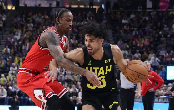 德罗赞29+6+7武切维奇20+两双 公牛119-117险胜爵士 德罗赞29+6+7武切维奇20+两双 公牛119-117险胜爵士