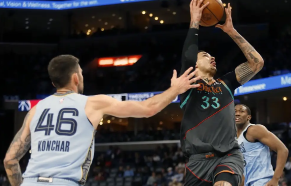 杰米森生涯新高24+6 库兹马24+7 残阵灰熊109-97击败奇才止2连败 杰米森生涯新高24+6 库兹马24+7 残阵灰熊109-97击败奇才止2连败