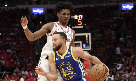 库里29+6克莱29分 勇士133-110胜火箭豪取6连胜 库里29+6克莱29分 勇士133-110胜火箭豪取6连胜