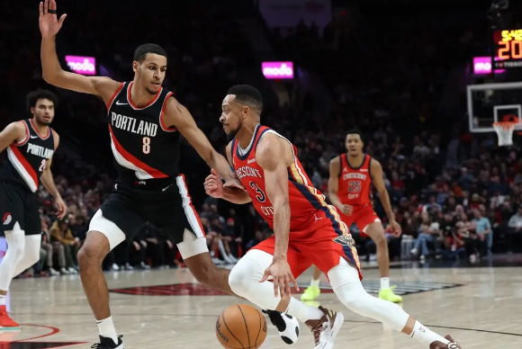 墨菲31+8 麦科勒姆29+5 艾顿30+12 鹈鹕110-100轻取开拓者 墨菲31+8 麦科勒姆29+5 艾顿30+12 鹈鹕110-100轻取开拓者