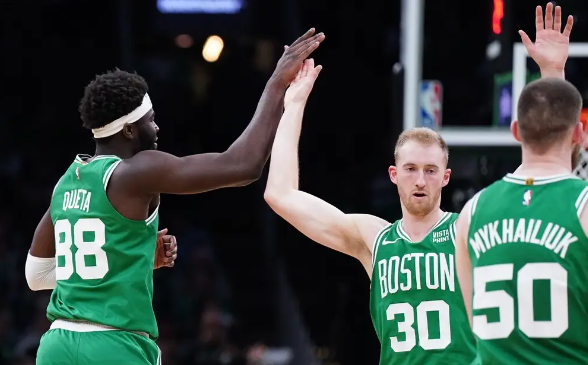 普理查德新高31+11 科内特16+10 曼恩19+8 凯尔特人131-98大胜黄蜂 普理查德新高31+11 科内特16+10 曼恩19+8 凯尔特人131-98大胜黄蜂