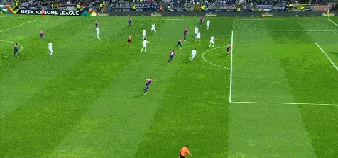 1728695796635268.gif 2.gif