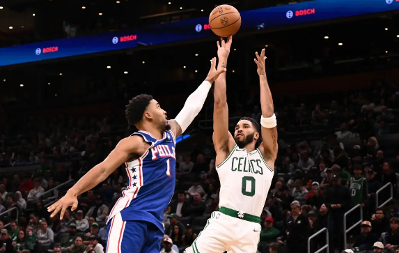 NBA季前赛-塔图姆16+10麦凯恩20分 76人惨败凯尔特人50分 NBA季前赛-塔图姆16+10麦凯恩20分 76人惨败凯尔特人50分