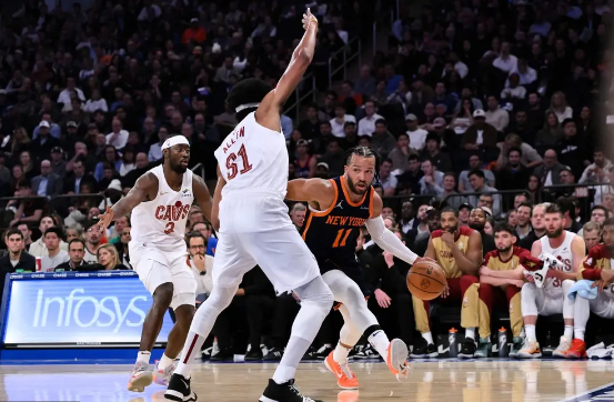 加兰34分&末节15分 米切尔25+5 骑士力克尼克斯迎开季4连胜 加兰34分&末节15分 米切尔25+5 骑士力克尼克斯迎开季4连胜