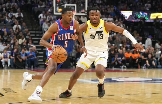 拒绝空砍!福克斯再轰49+9 马尔卡宁25+5 国王力克爵士 拒绝空砍!福克斯再轰49+9 马尔卡宁25+5 国王力克爵士