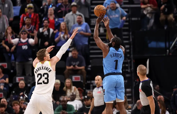 哈登20+6+11&三分里程碑 祖巴茨22+11 快船击退爵士结束3连败 哈登20+6+11&三分里程碑 祖巴茨22+11 快船击退爵士结束3连败