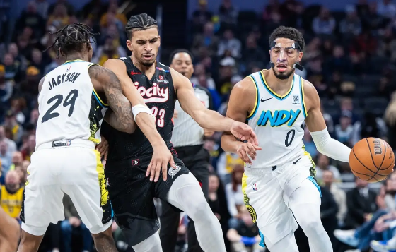 西卡29+7 哈利伯顿28+7+10 西蒙斯30+6 步行者力克开拓者