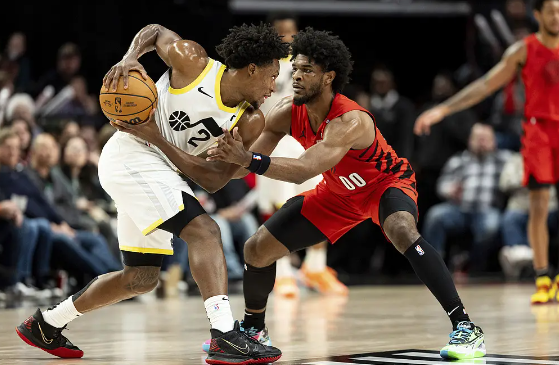 亨德森中投绝杀 阿夫迪亚27+8+6 马卡22+6 开拓者险胜爵士 亨德森中投绝杀 阿夫迪亚27+8+6 马卡22+6 开拓者险胜爵士