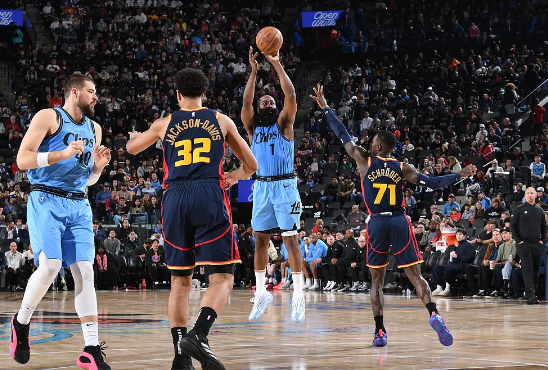 哈登18+7 库追缺阵 库明加新高34分 快船三杀勇士