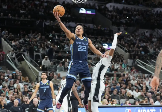 阿尔达马29+8 莫兰特缺战 文班亚马19+12+6帽 灰熊再胜马刺