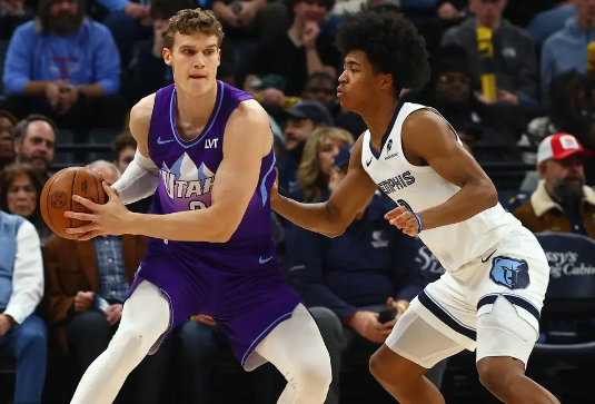 小贾伦28分 莫兰特11+7 马尔卡宁14中5 灰熊轻取爵士迎6连胜