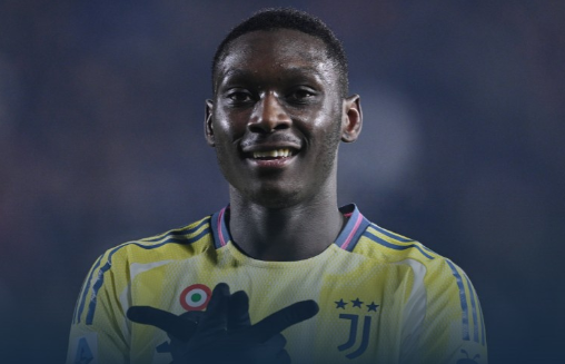 意甲-尤文客场2-1战胜科莫,穆阿尼梅开二度,迪奥破门 意甲-尤文客场2-1战胜科莫,穆阿尼梅开二度,迪奥破门