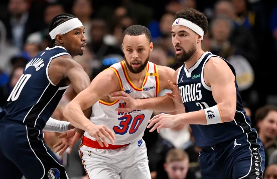 库里空砍25+8欧文42分 独行侠残阵拒逆转111-107险胜勇士 库里空砍25+8欧文42分 独行侠残阵拒逆转111-107险胜勇士