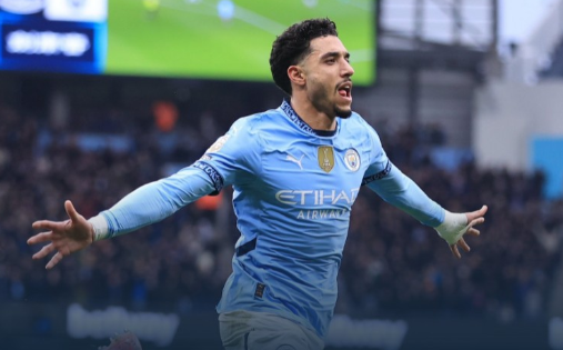 英超-曼城4-0轻取纽卡，马尔穆什戴帽，麦卡蒂破门