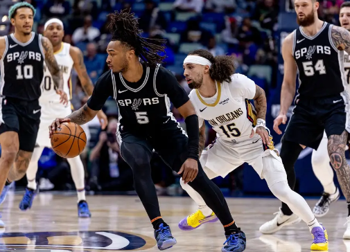 墨菲24分 锡安18+6 福克斯21中6 保罗两双 鹈鹕3天内两胜马刺 墨菲24分 锡安18+6 福克斯21中6 保罗两双 鹈鹕3天内两胜马刺