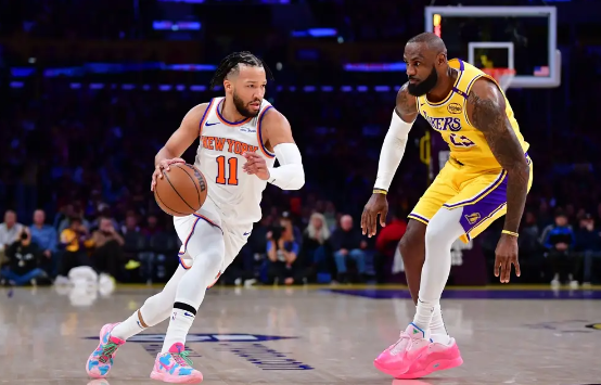 詹东同砍30+布伦森伤退 湖人加时113-109胜尼克斯豪取8连胜 詹东同砍30+布伦森伤退 湖人加时113-109胜尼克斯豪取8连胜