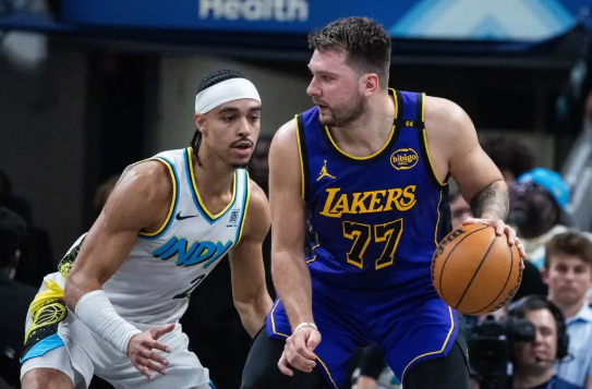 詹姆斯压哨补篮绝杀 东契奇34+7+7 湖人1分险胜步行者止3连败 詹姆斯压哨补篮绝杀 东契奇34+7+7 湖人1分险胜步行者止3连败