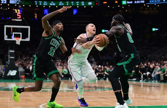 李凯尔赛季新高19分 塔图姆17中4 热火掀翻绿军豪取6连胜 李凯尔赛季新高19分 塔图姆17中4 热火掀翻绿军豪取6连胜