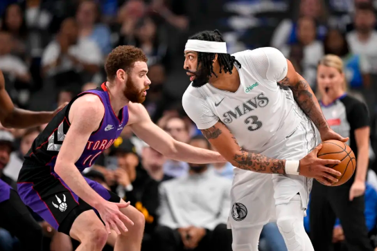 浓眉哥23+13+10+7帽 巴恩斯26+9 独行侠轻取猛龙结束3连败 浓眉哥23+13+10+7帽 巴恩斯26+9 独行侠轻取猛龙结束3连败