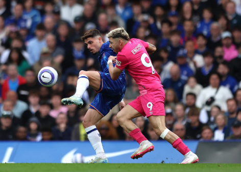 英超-切尔西2-2战平伊镇，桑乔世界波，马杜埃凯造乌龙