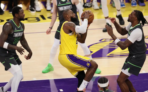 东契奇28+9+7詹姆斯22分 森林狼103-96战胜湖人晋级次轮 东契奇28+9+7詹姆斯22分 森林狼103-96战胜湖人晋级次轮